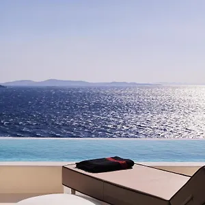 Kouros & Hotel Mykonos Town