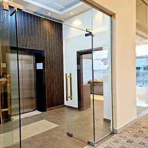 https://ocean-breeze-best-view-luxury-apartments.kandyhotelsnow.com