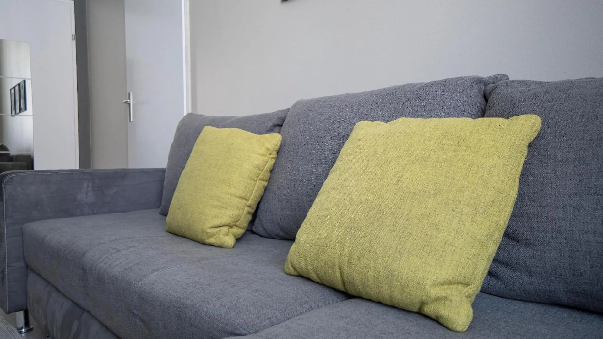 Brand New Luxury 2 Bedroom Apartment Near Augarten Vienna