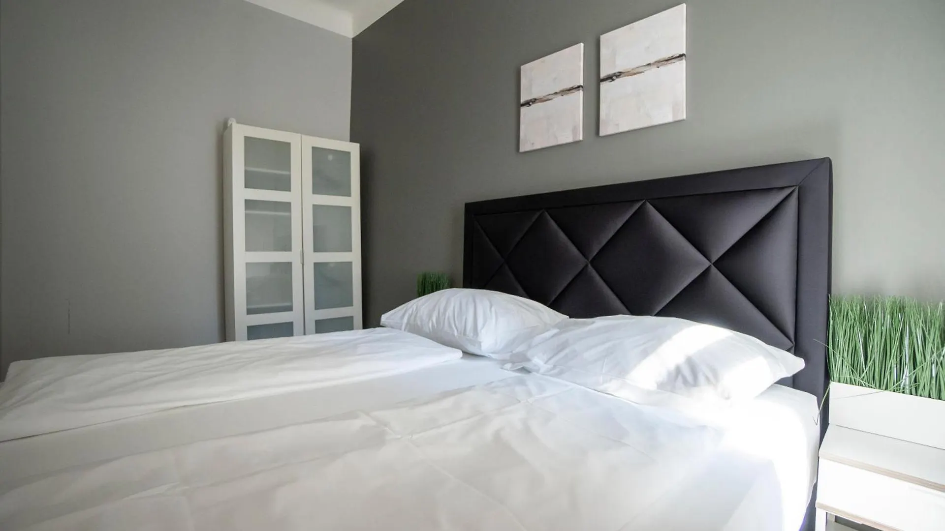 Brand New Luxury 2 Bedroom Apartment Near Augarten Vienna Austria